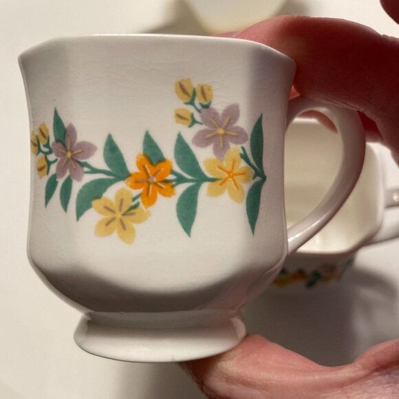 Royal Bengal Fine Bone China Flower Espresso Mug Pair, 2 small mugs, MOD RETRO - Picture 5 of 10